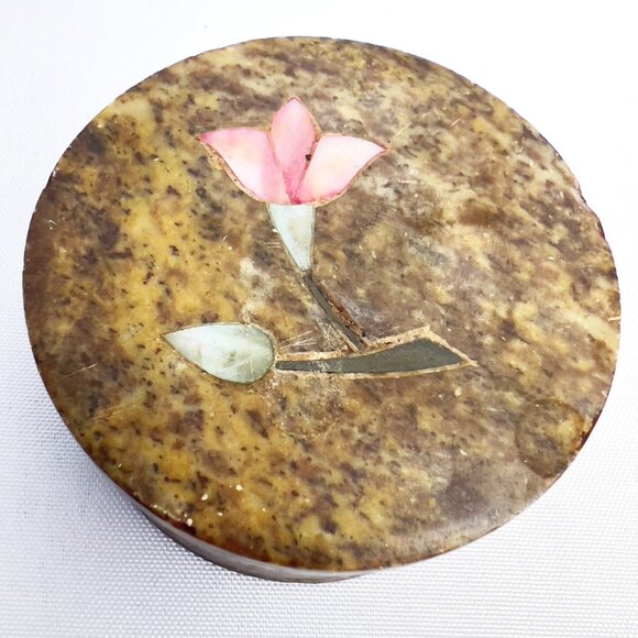 Soapstone Handcrafted Vintage Trinket Boxes Oval & Round Set Floral Inlay India - Picture 11 of 12